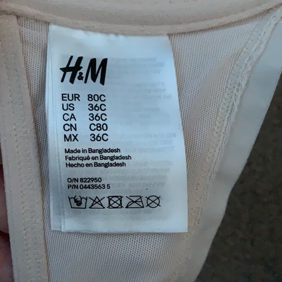 Two Pack H&M Lightly Padded Wire Bras in Nude and a Light Pink Pattern, Size 36C - Picture 3 of 4